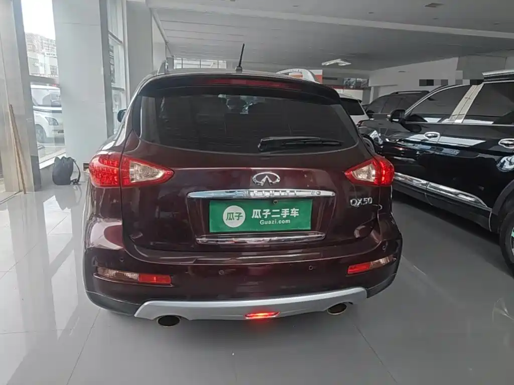 Infiniti QX50 — миниатюра 6