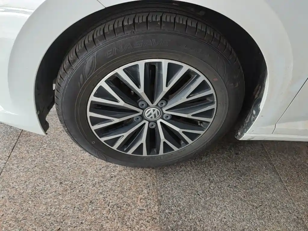 Volkswagen Sagitar — миниатюра 23