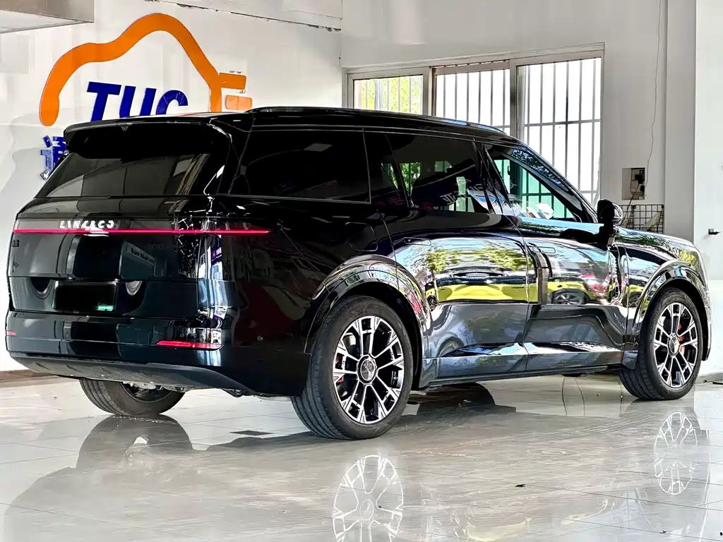 Lynk & Co 900 — миниатюра 8