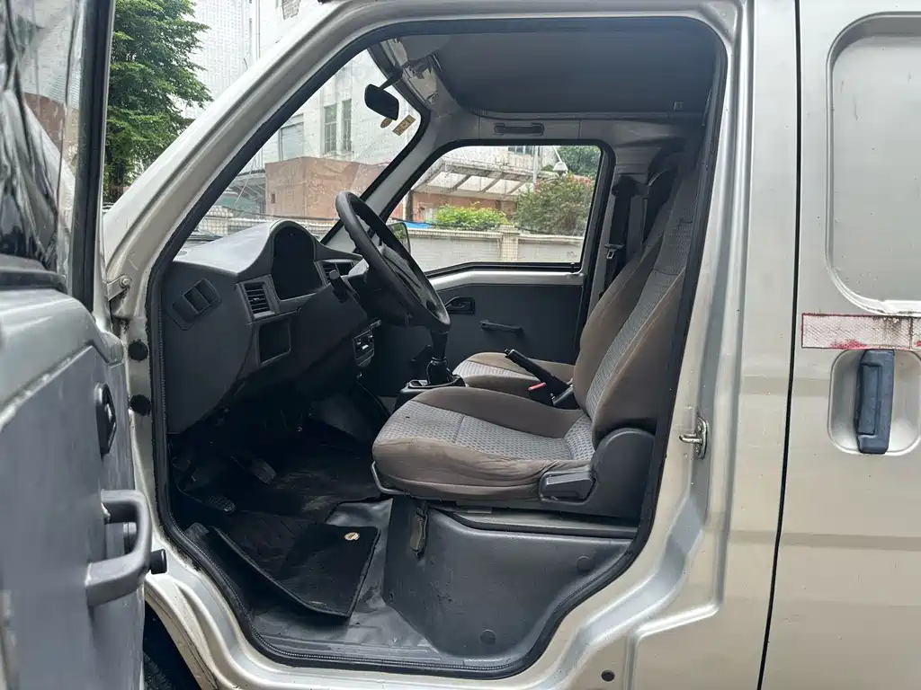 Wuling Zhiguang — миниатюра 10