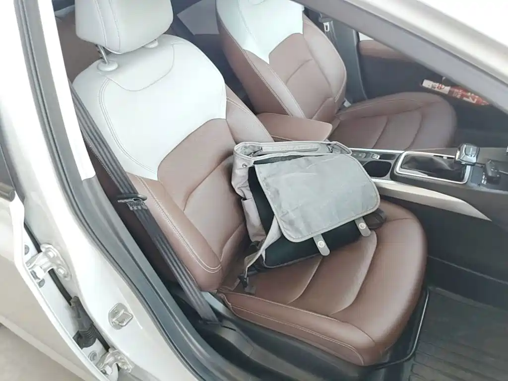 Chevrolet Monza — миниатюра 25