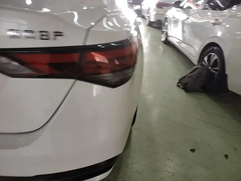 Nissan Sylphy — миниатюра 8