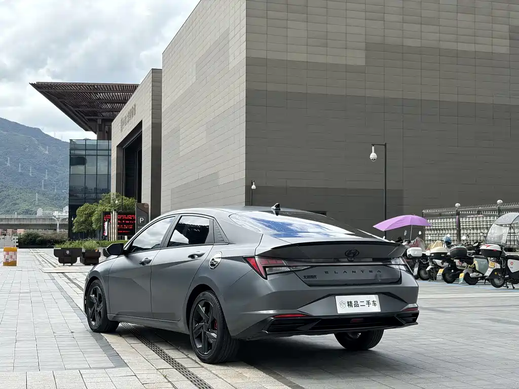 Hyundai Elantra — миниатюра 7
