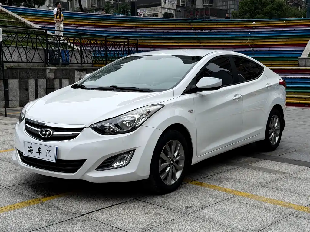 Hyundai Elantra Langdong 2015