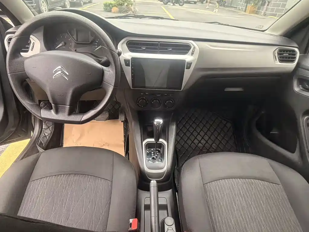 Citroen Elysee — миниатюра 16