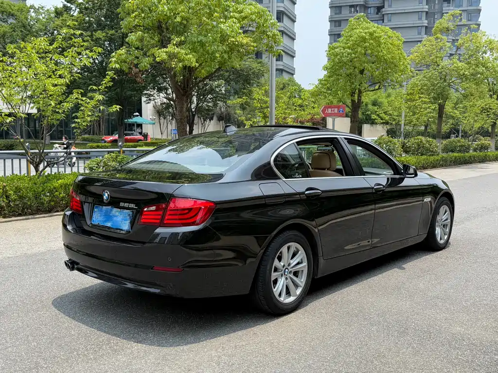 BMW 5 Series 5 2013 525Li Luxury