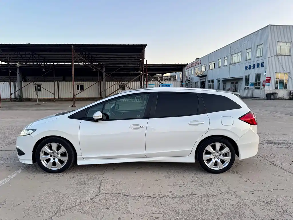 Honda Jade — миниатюра 3
