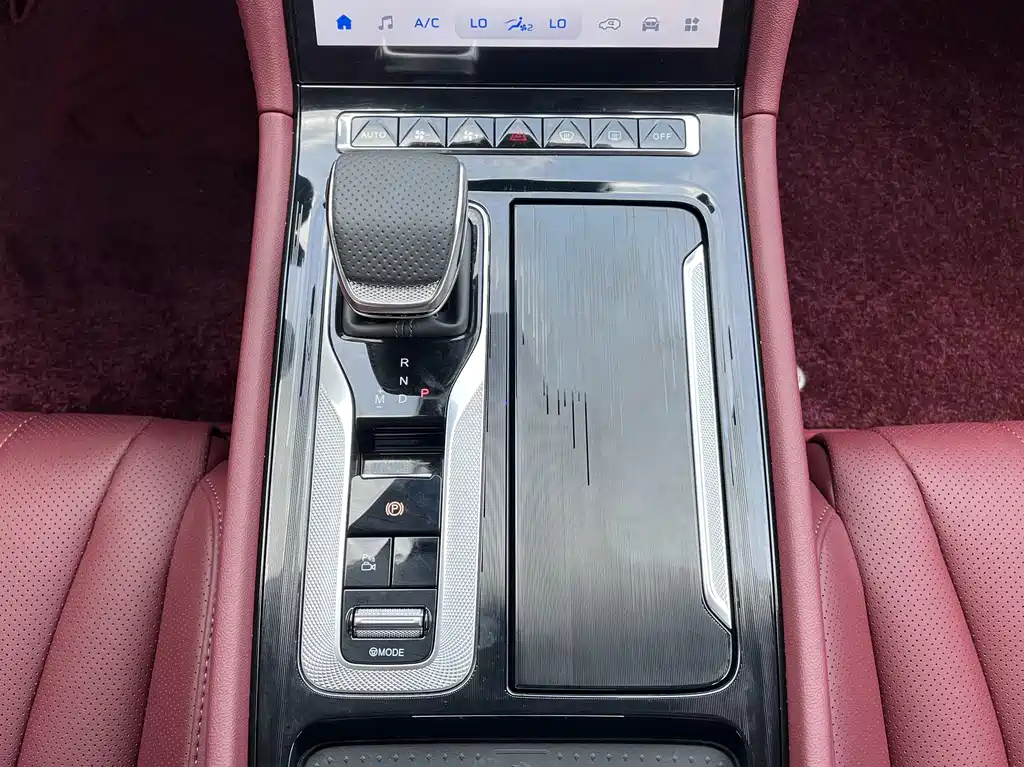 Hongqi Hongqi H5 — миниатюра 17