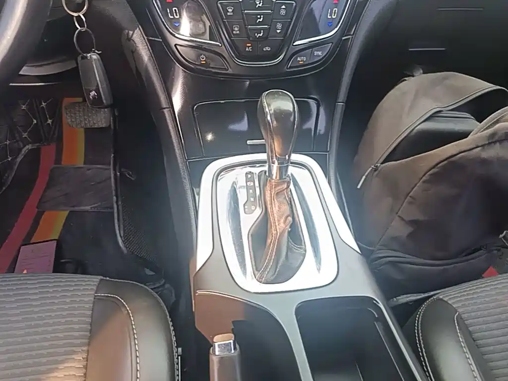Buick Regal — миниатюра 10
