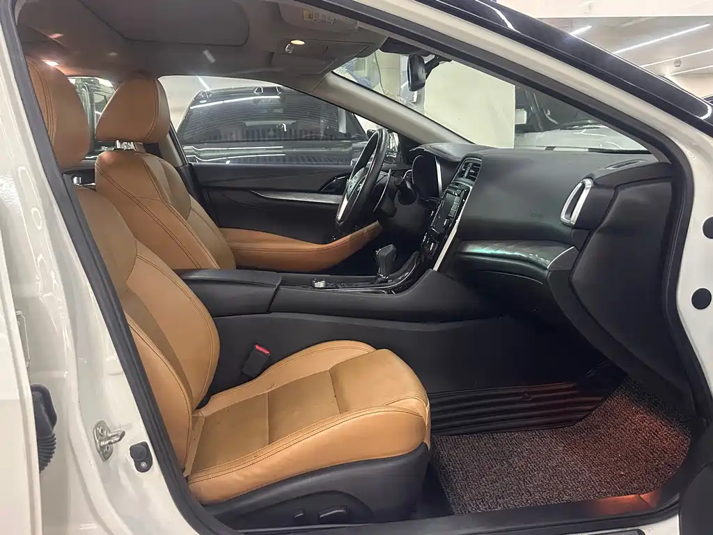 Nissan Cima — миниатюра 13