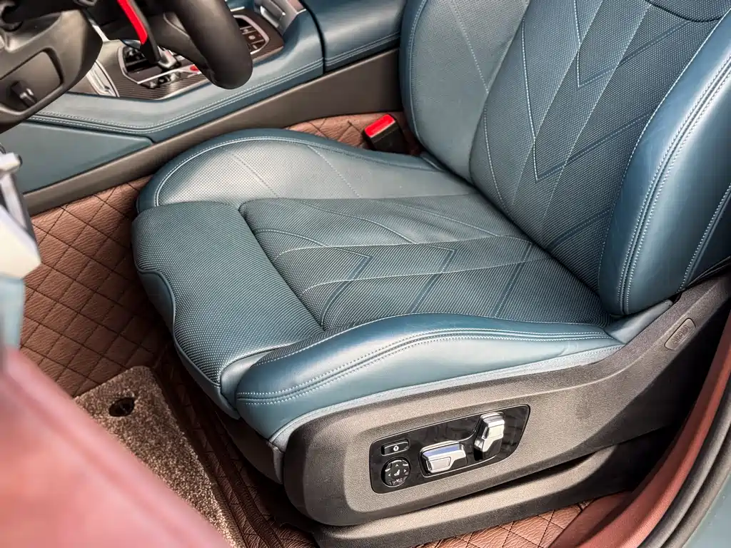 BMW XM