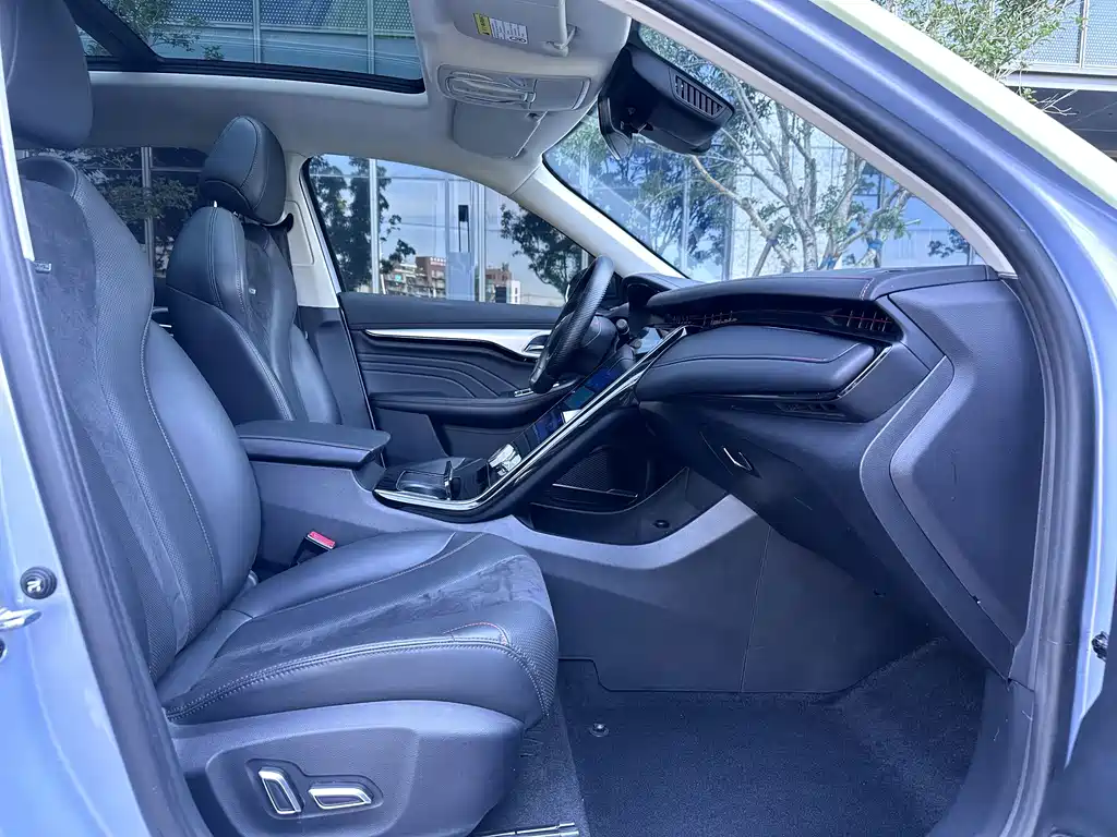 Roewe Feifan MARVEL R — миниатюра 7