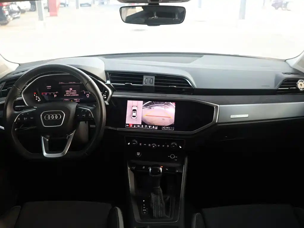 Audi Q3 — миниатюра 10