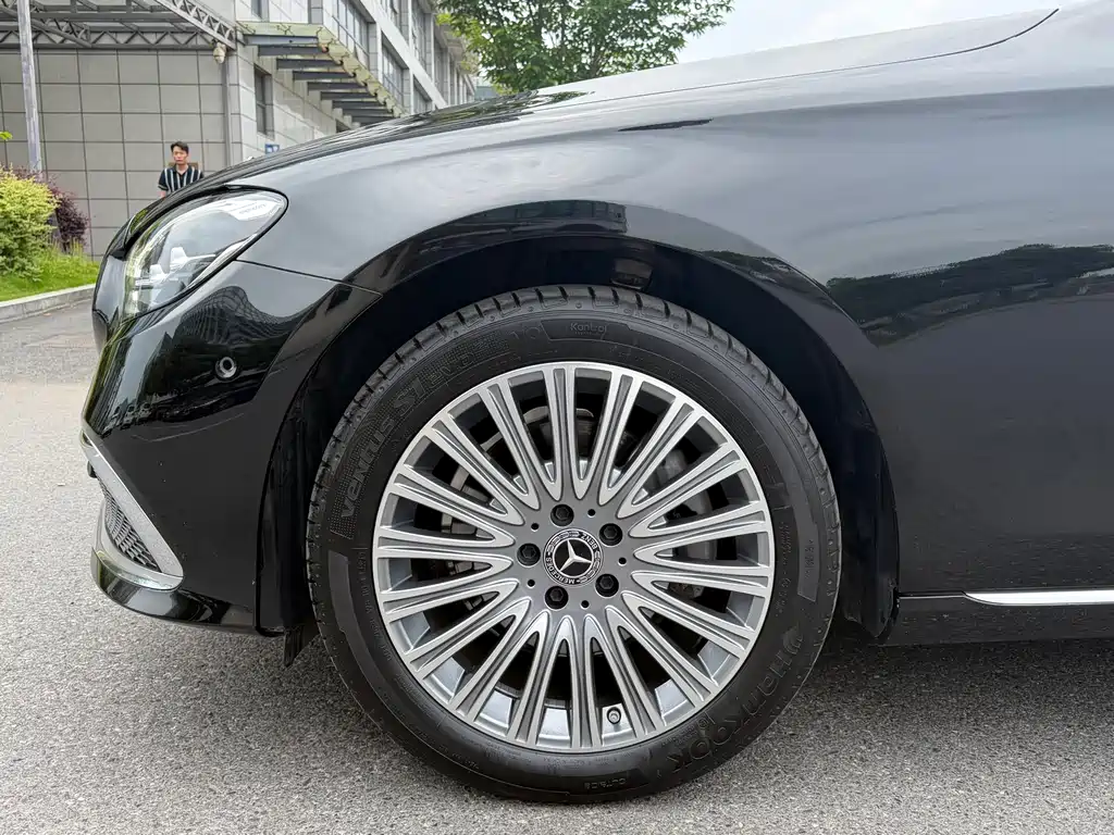 Mercedes-Benz E-Class E 2023 E 300 L Fashion