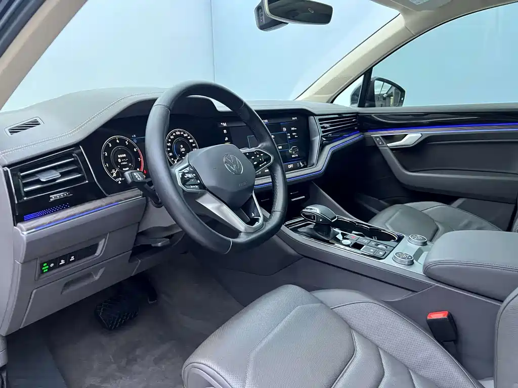 Volkswagen Touareg — миниатюра 5