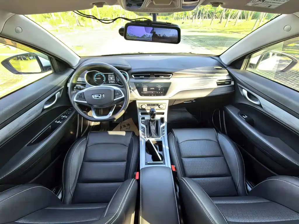 Geely Emgrand — миниатюра 11