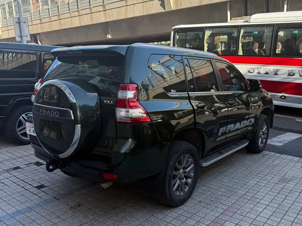 Toyota Prado — миниатюра 6