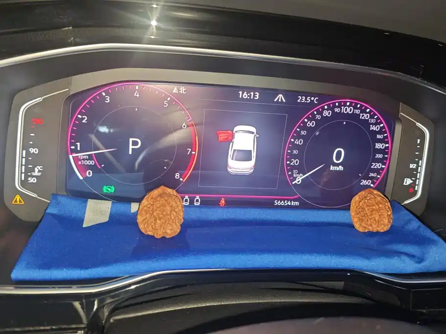 Volkswagen Sagitar — миниатюра 14