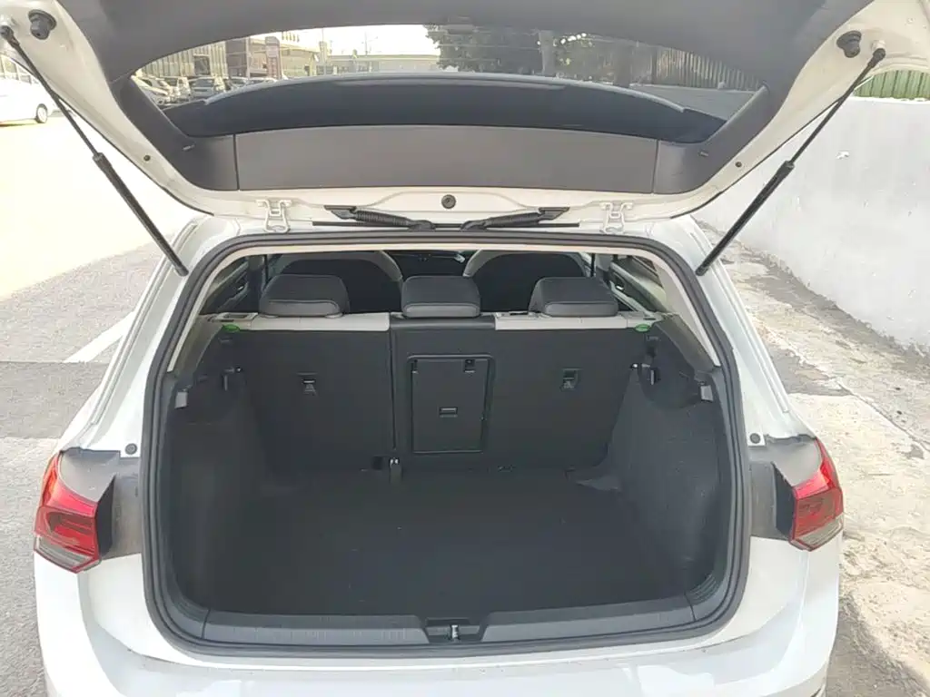 Volkswagen Golf — миниатюра 19