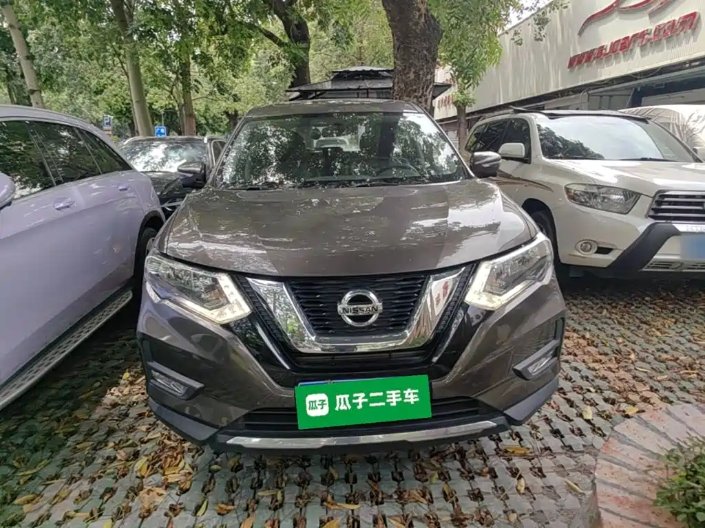 Nissan X-Trail — миниатюра 3