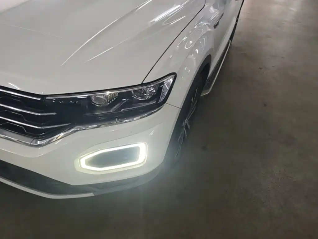 Volkswagen T-Roc — миниатюра 24