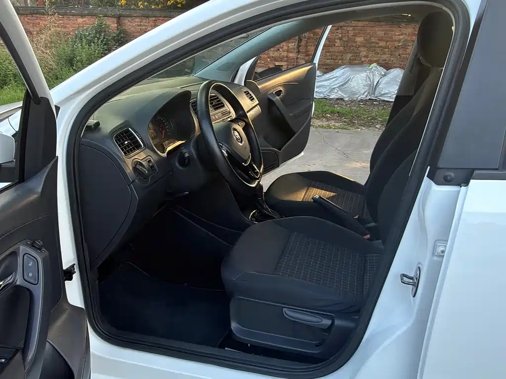 Volkswagen Polo — миниатюра 4