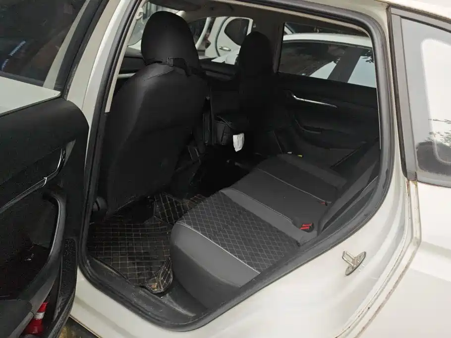 Skoda Kamiq — миниатюра 11