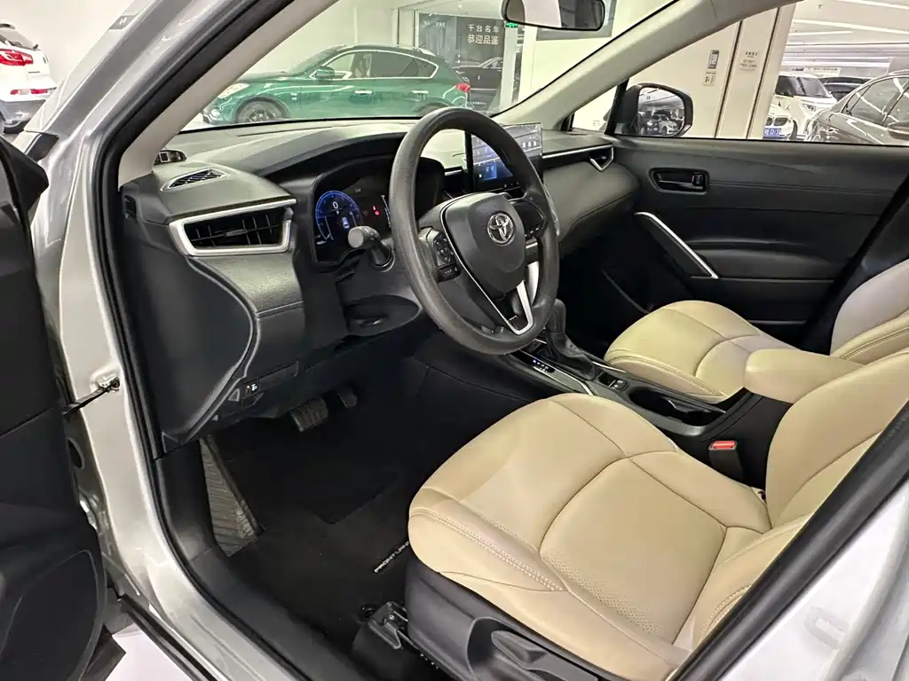 Toyota Frontlander 2024 2.0L CVT Elite