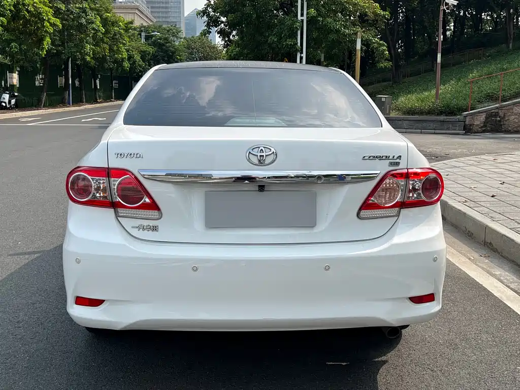 Toyota Corolla — миниатюра 5