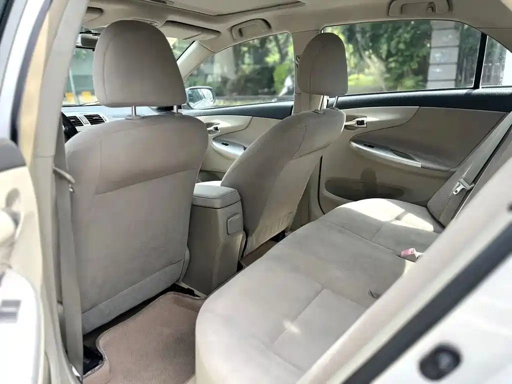 Toyota Corolla — миниатюра 4