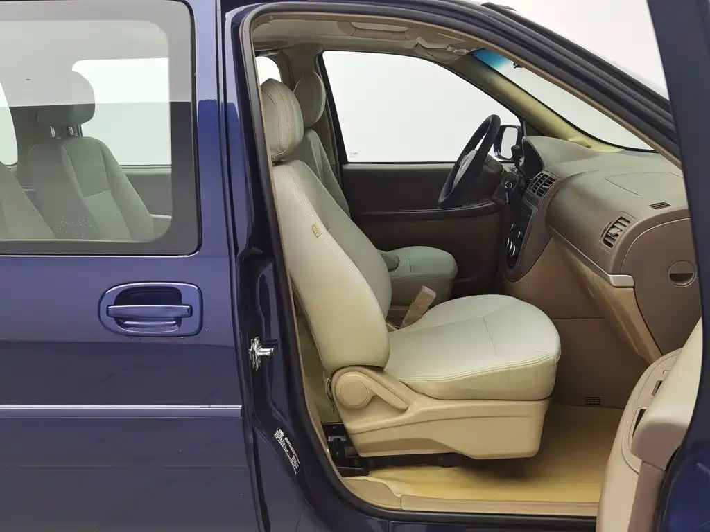 Buick GL8 — миниатюра 23