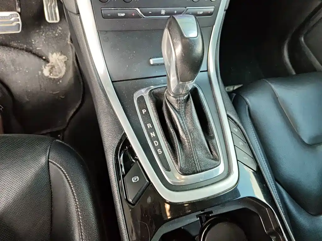 Ford Edge — миниатюра 7