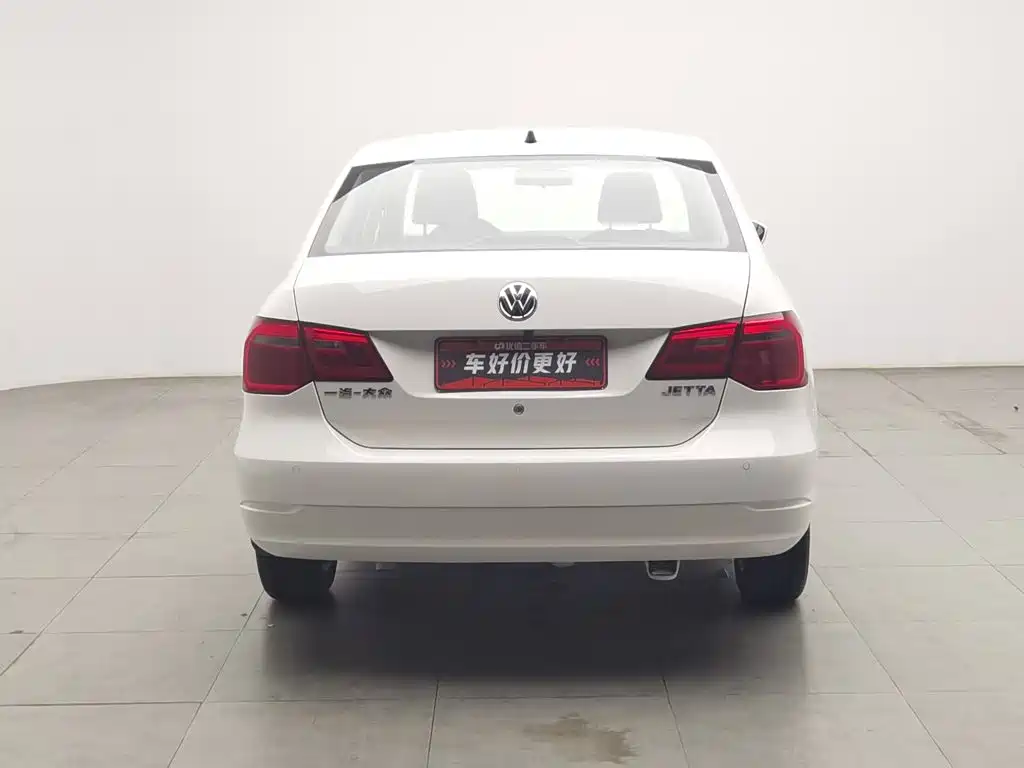 Volkswagen Jetta — миниатюра 4