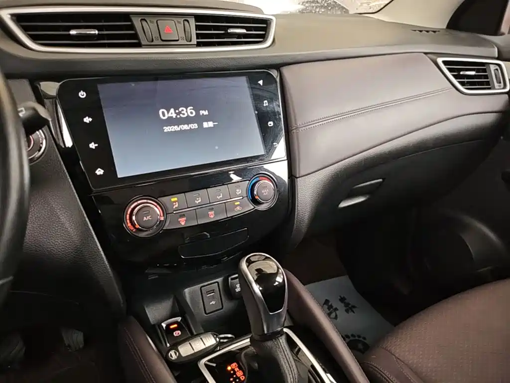 Nissan Qashqai — миниатюра 13