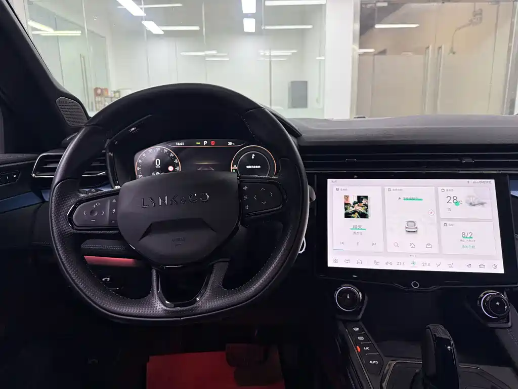 Lynk & Co 05 EM-P — миниатюра 17
