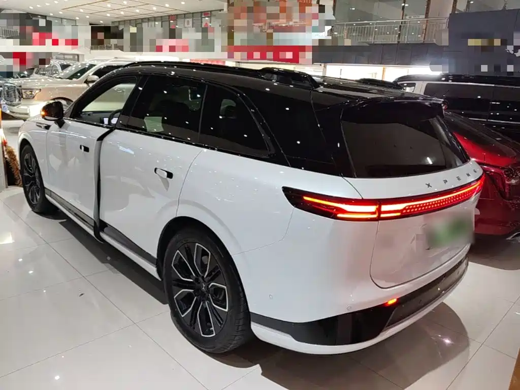 XPeng G9 — миниатюра 5