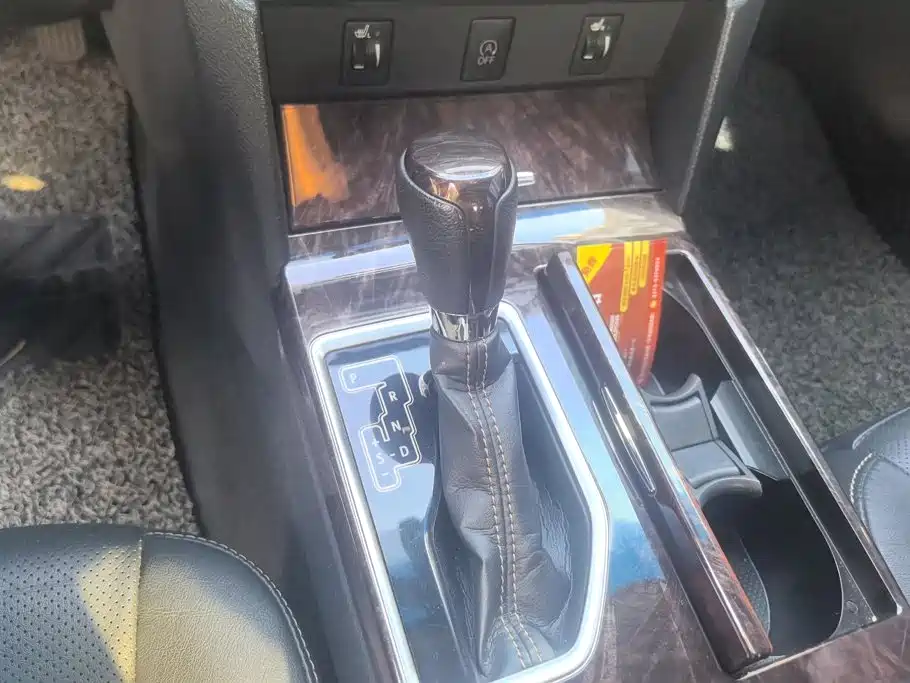 Toyota Camry — миниатюра 16