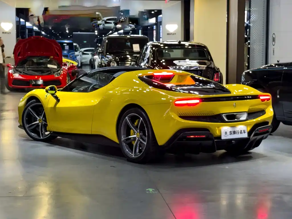 Ferrari 296 2022 3.0T V6 GTS