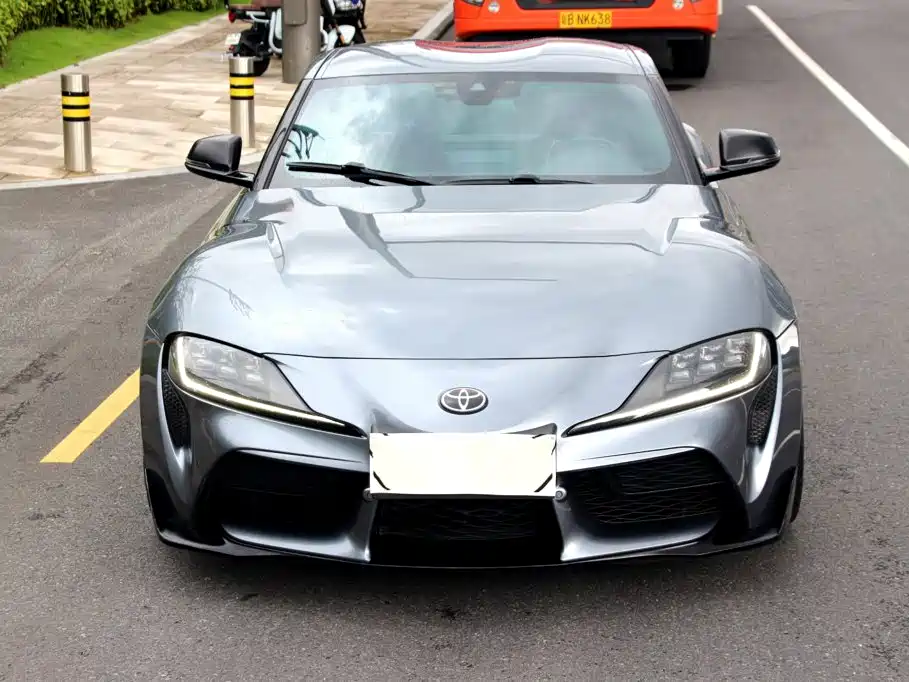 Toyota Supra — миниатюра 2