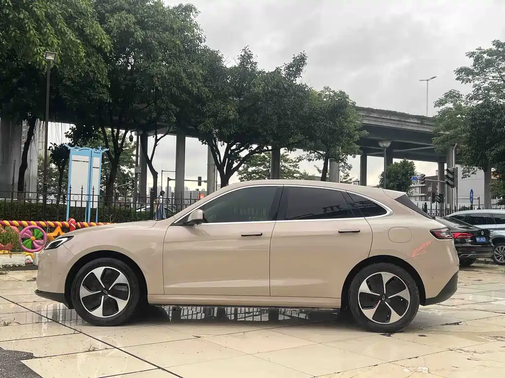 AITO Wenjie AITO M5 — миниатюра 4