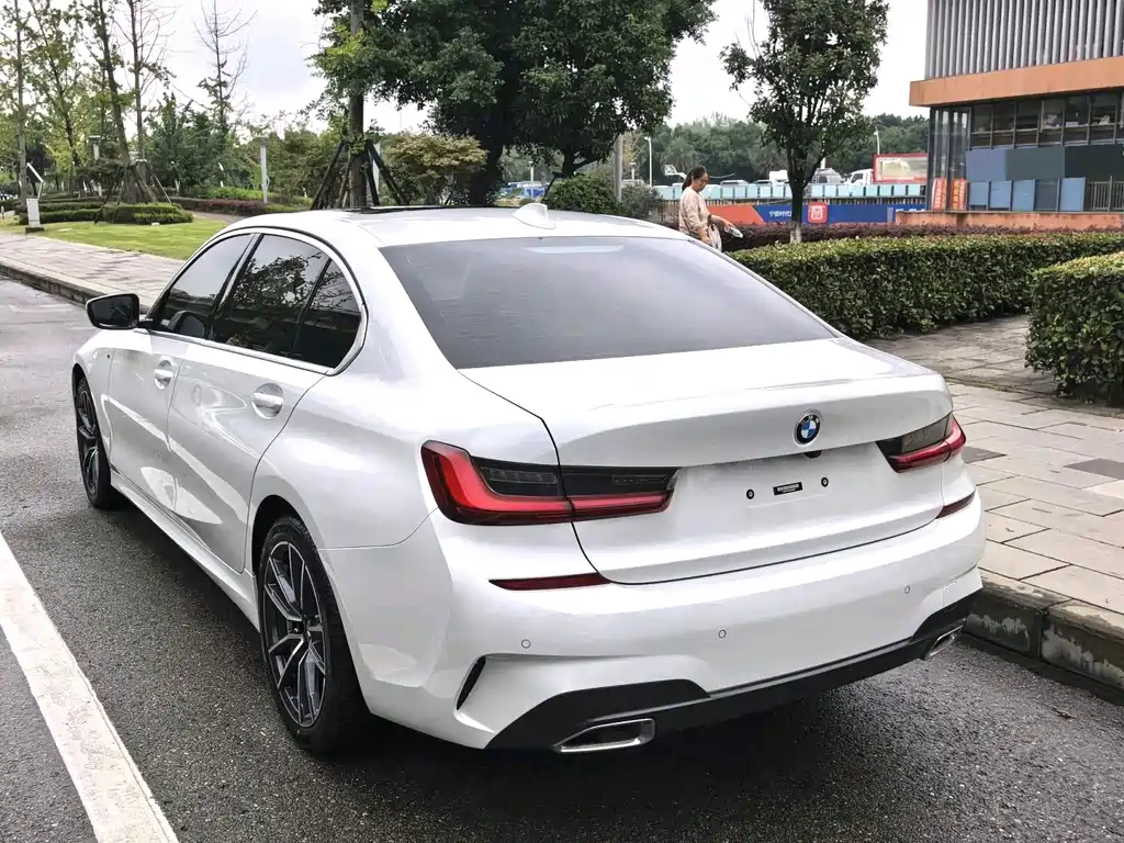 BMW 3 Series — миниатюра 5