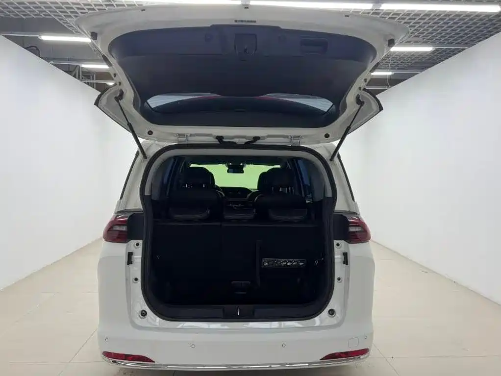 GAC Motor Trumpchi M6 — миниатюра 8