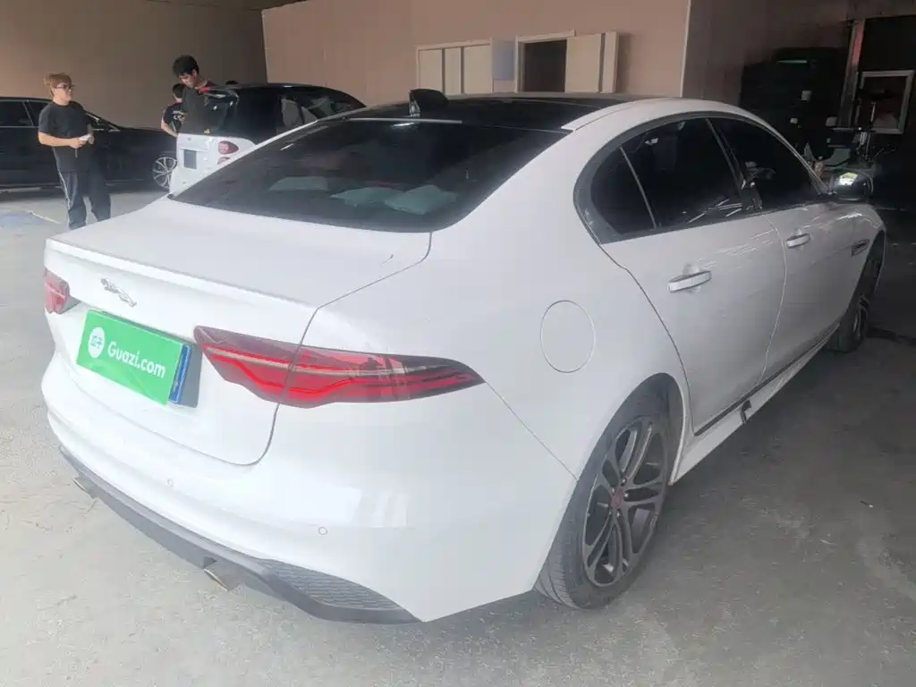 Jaguar XEL — миниатюра 7