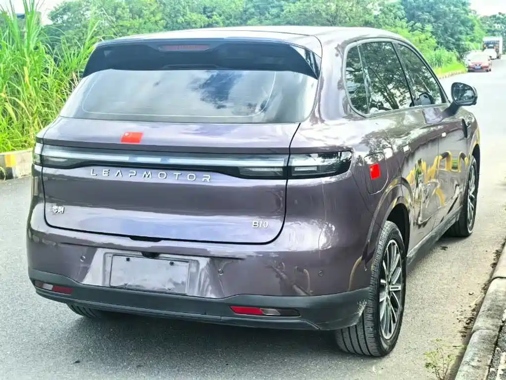 Leapmotor Leapmotor B10 — миниатюра 7