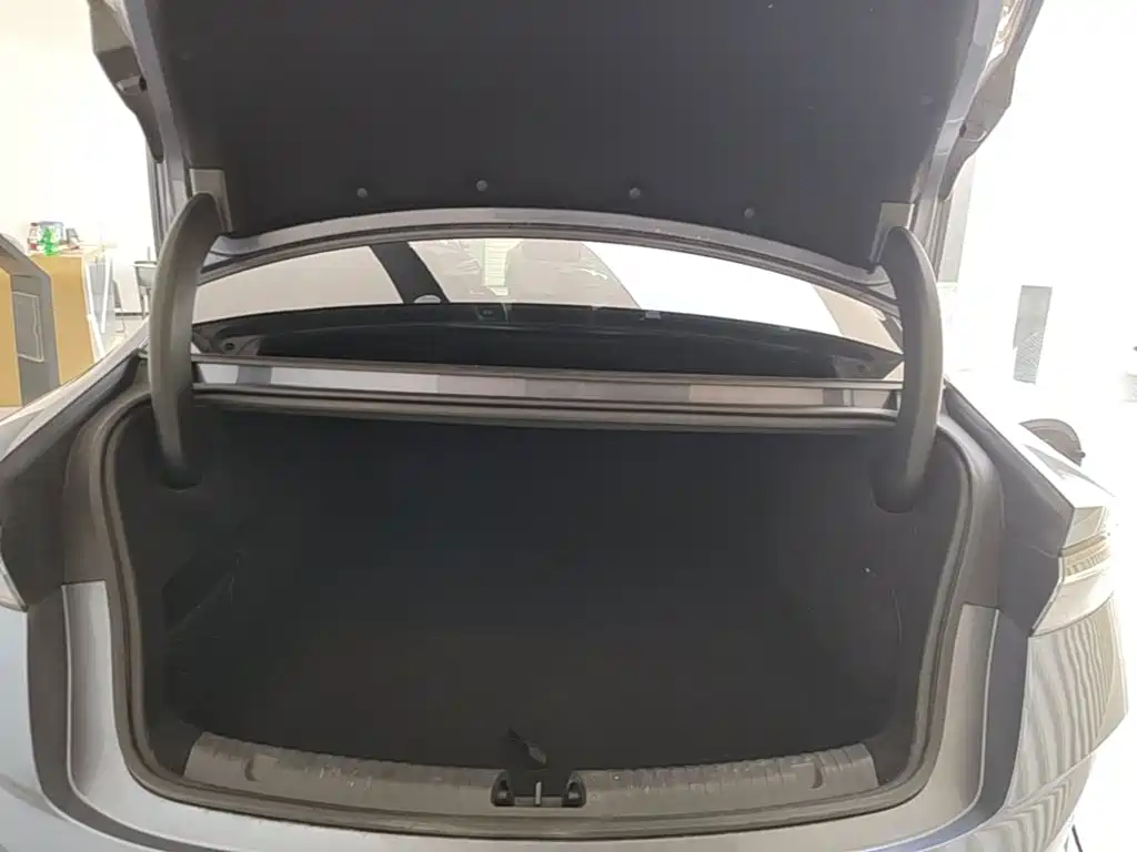 BYD Seal — миниатюра 19