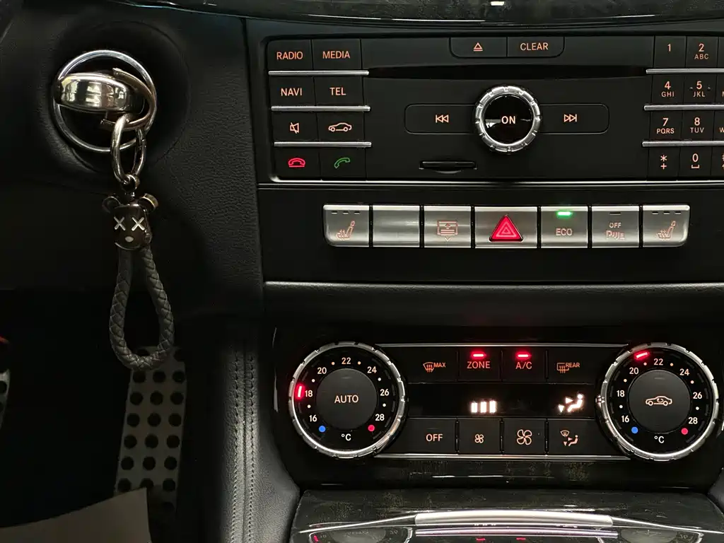 Mercedes-Benz CLS — миниатюра 12