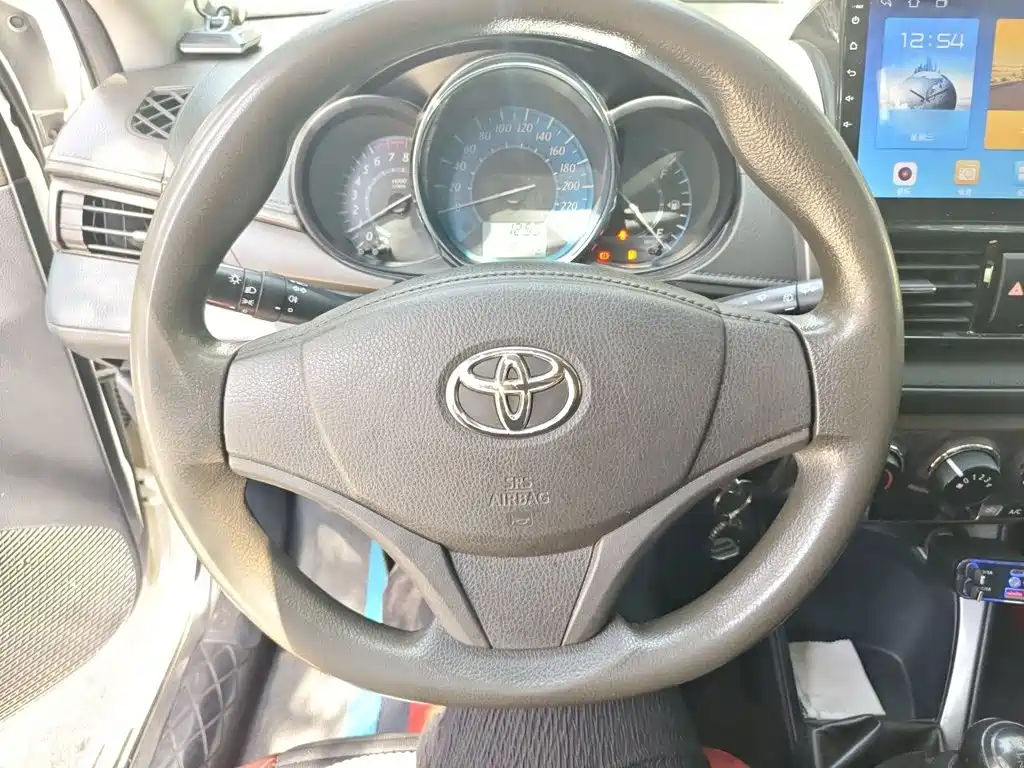 Toyota Yaris L — миниатюра 11