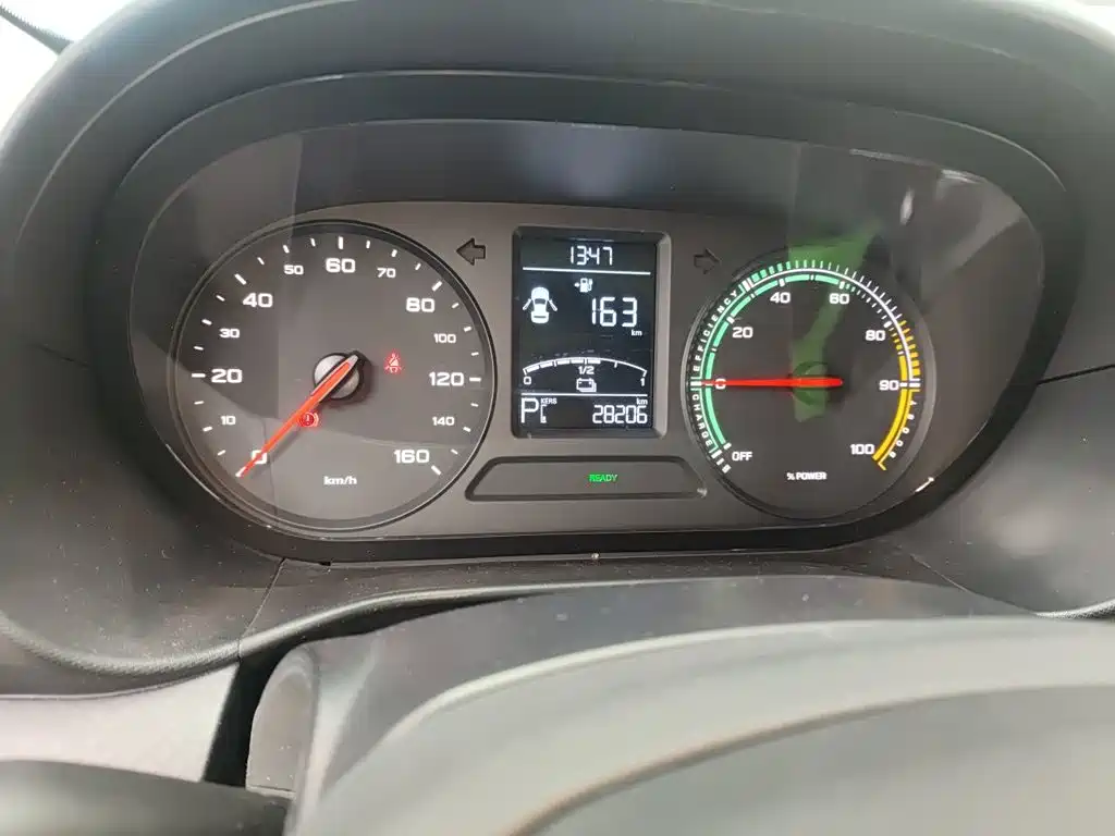 Roewe Clever — миниатюра 7