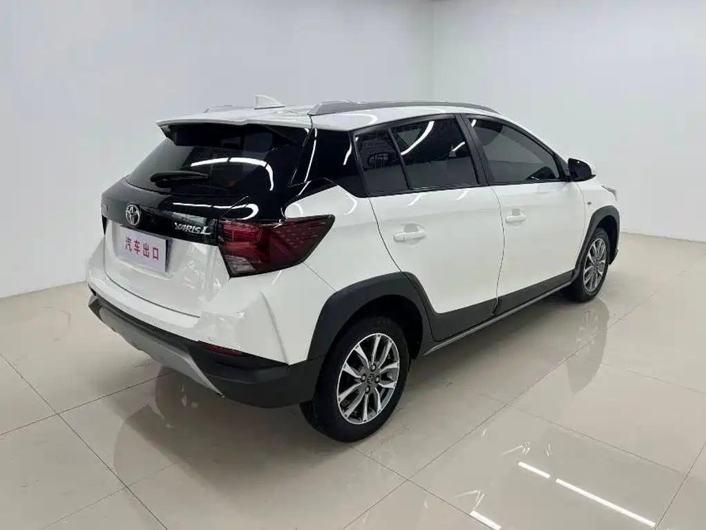 Toyota Yaris L — миниатюра 4