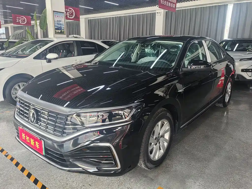 VOLKSWAGEN PASSAT NEW ENERGY